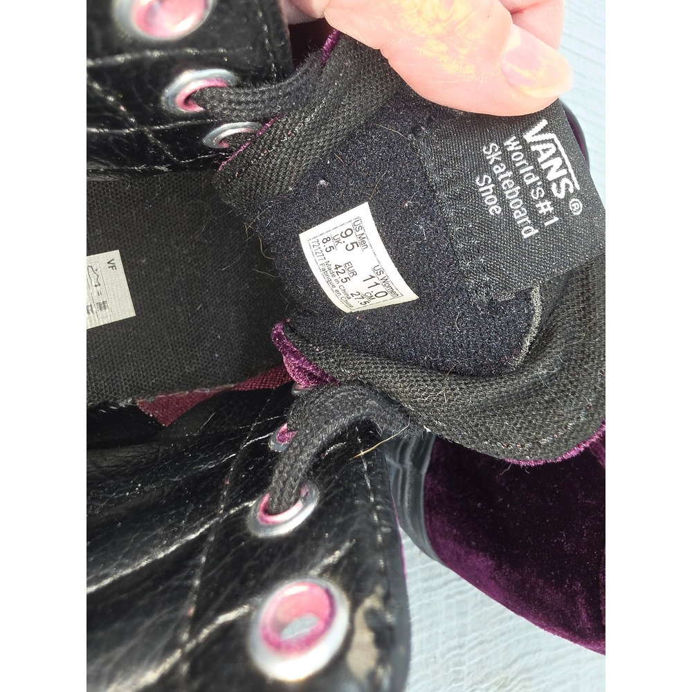 Vans Sk8-Hi Purple Velvet High Top Sneakers Mens 9.5 Black Leather Stripe - Picture 3 of 9